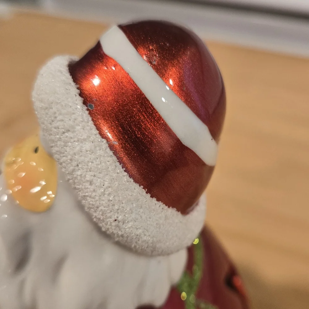 QVC Light Up Santa Clause Orniment Figirine w/ Color‎ Changing Bulb